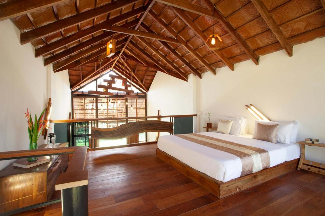 Stayvista At Cedar - Strelitzia 2Bhk With Breakfast And Jacuzzi Chikmagalūr المظهر الخارجي الصورة